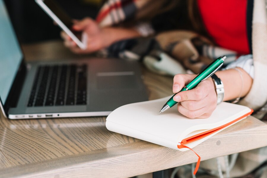 Development Of Writing Abilities Through Editorial Guidance